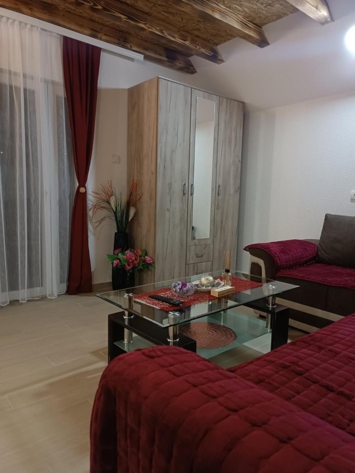 Apartmani Lena Plužine Eksteriør billede