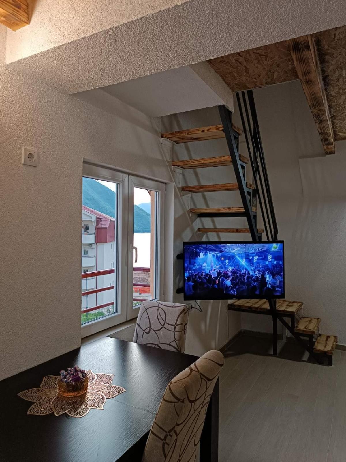 Apartmani Lena Plužine Eksteriør billede