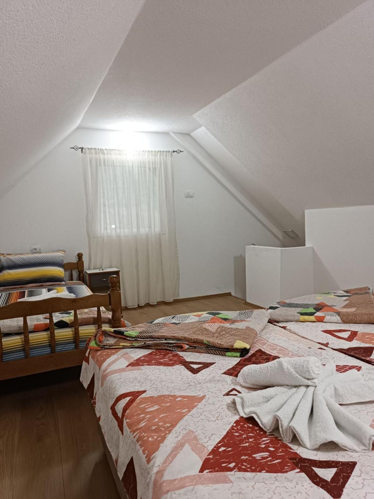 Apartmani Lena Plužine Eksteriør billede